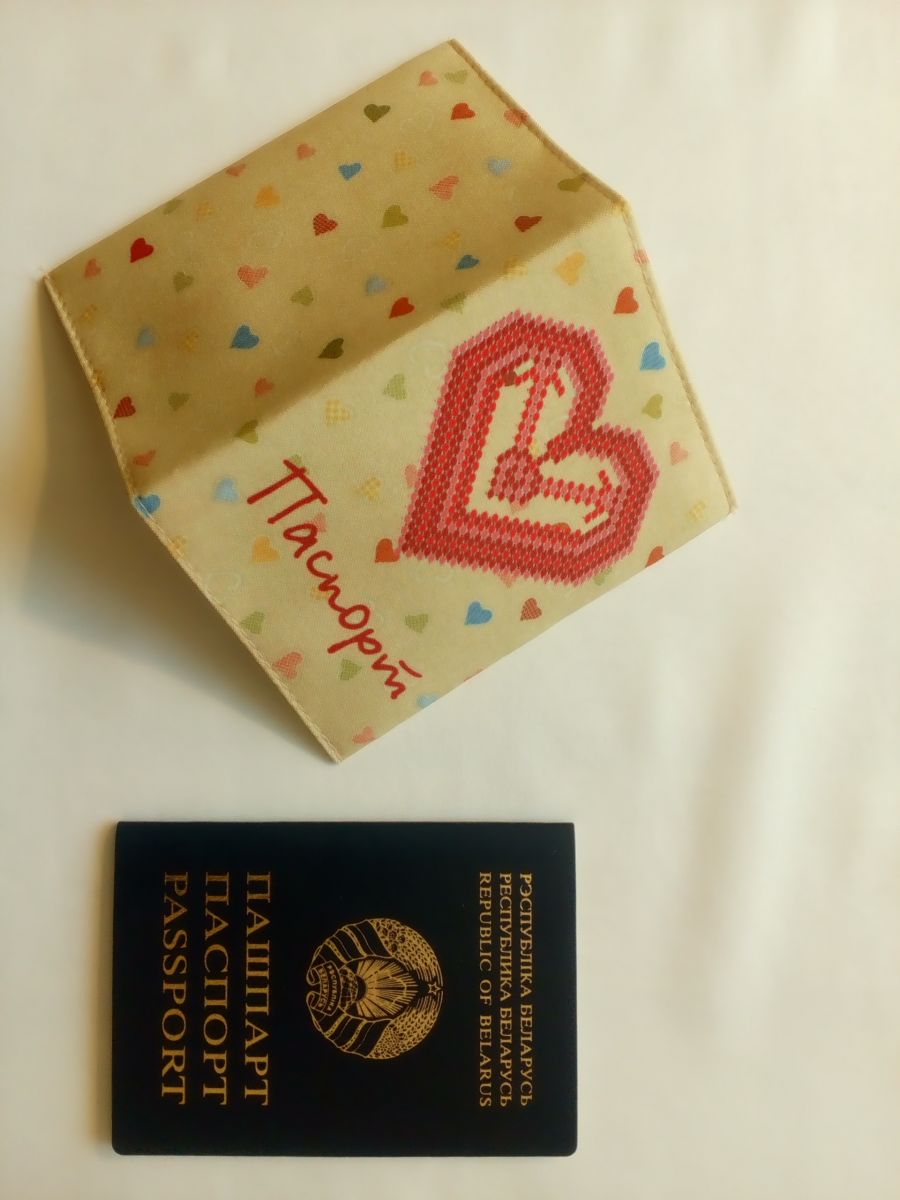 Обложка на паспорт "Сердце"