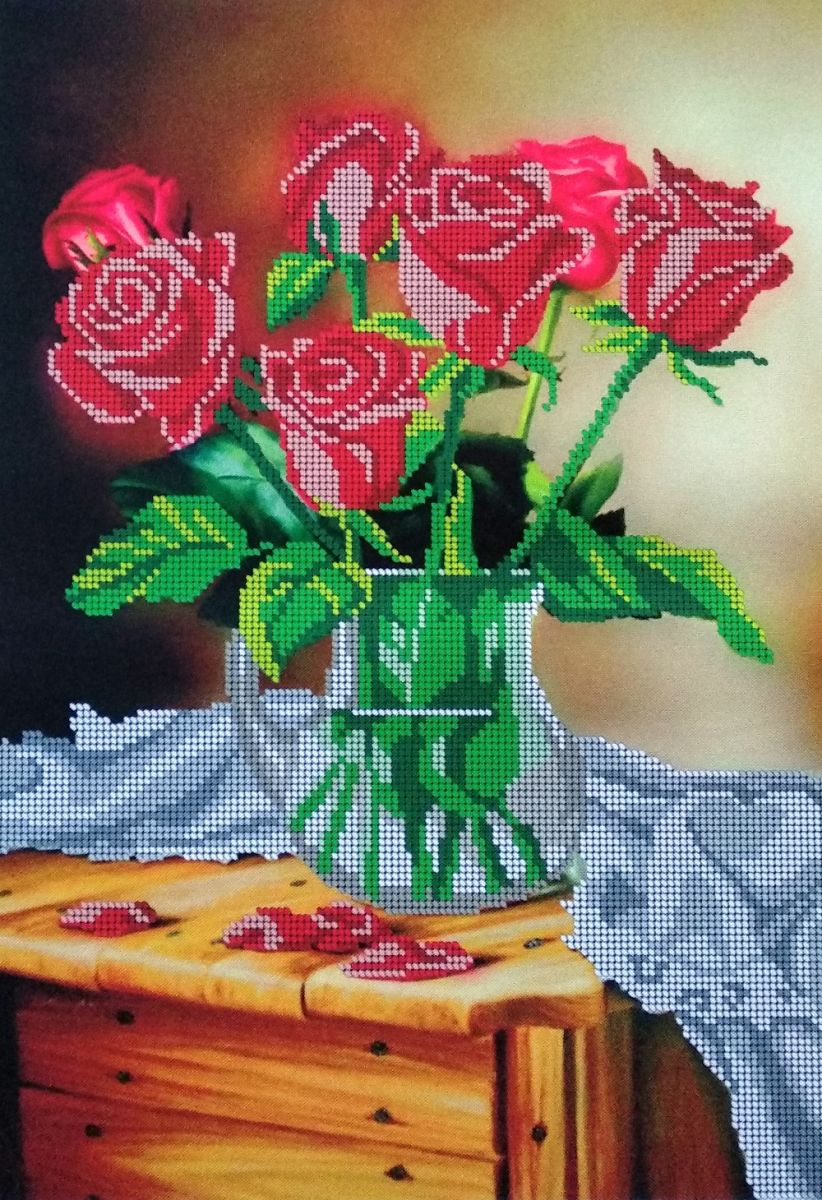 Розы в вазе